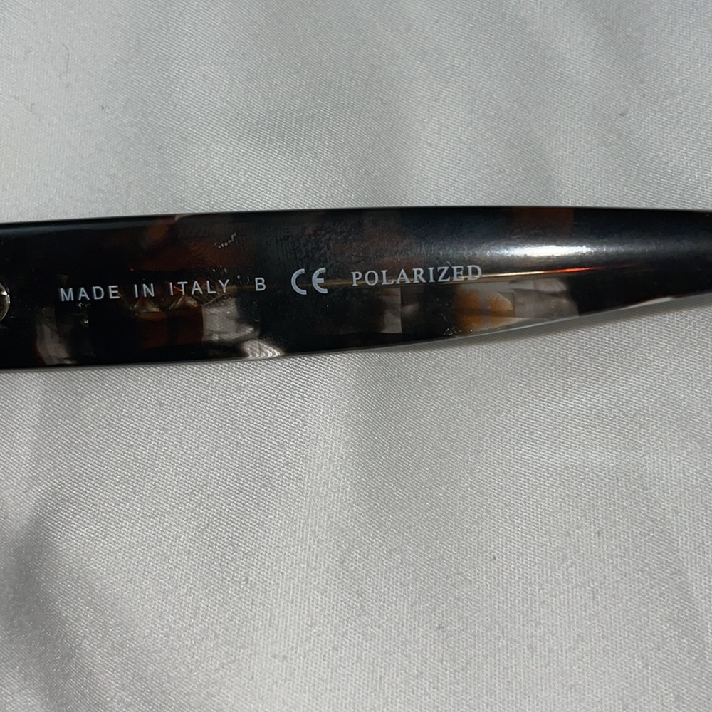 CHANEL Tortoiseshell Round Sunglasses with Dark Brown Lenses - Picture 3 of 9